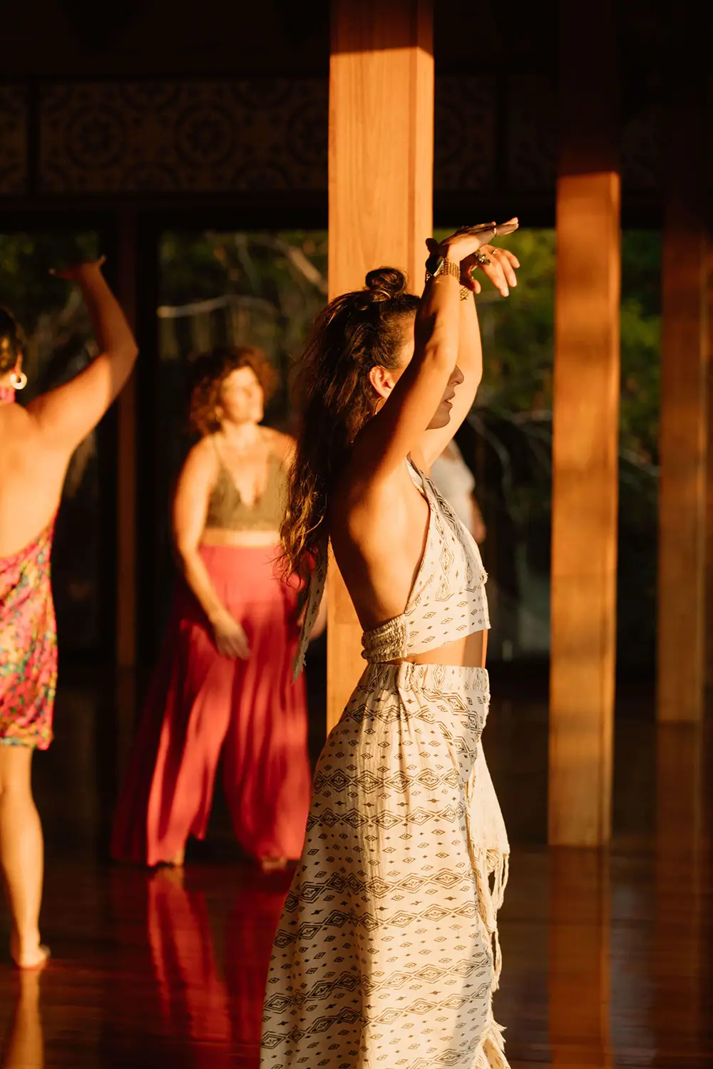 Costa-Rica-retreat-sunset-feminine-energy-coach-mel-wells